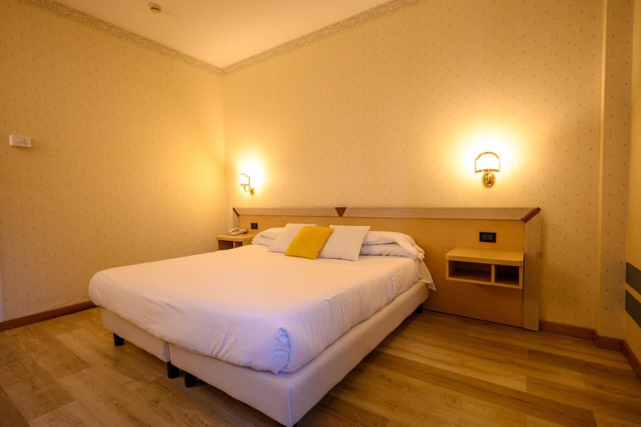 Hotel Torre Di Pratolungo Rome Exterior photo